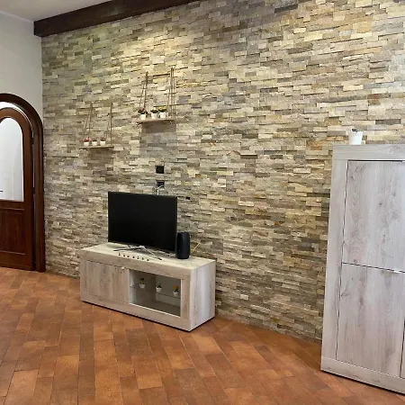 34 Arena House * Palermo